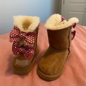 Toddler ugg boots with bows